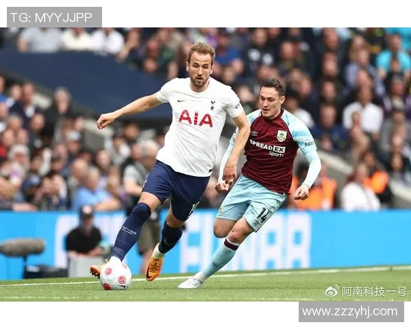 凯恩的传奇之路:从足球天才到全球偶像的崛起与挑战 凯恩的传奇之路:从足球天才到全球偶像的崛起与挑战